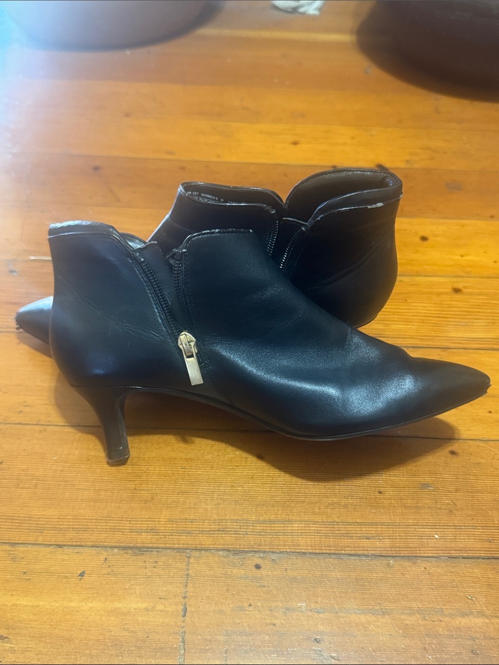 Rockport Black Pointed Ankle Booties with Kitten Heel
